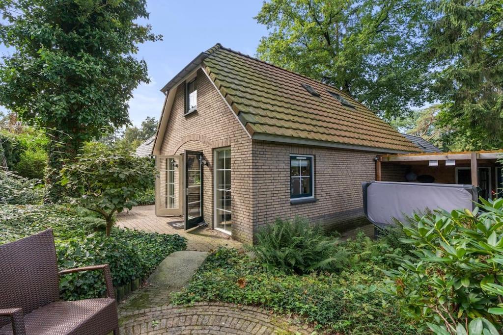 Luxe Vakantiehuis In Het Bos Met Jacuzzi En Sauna Lunteren Esterno foto