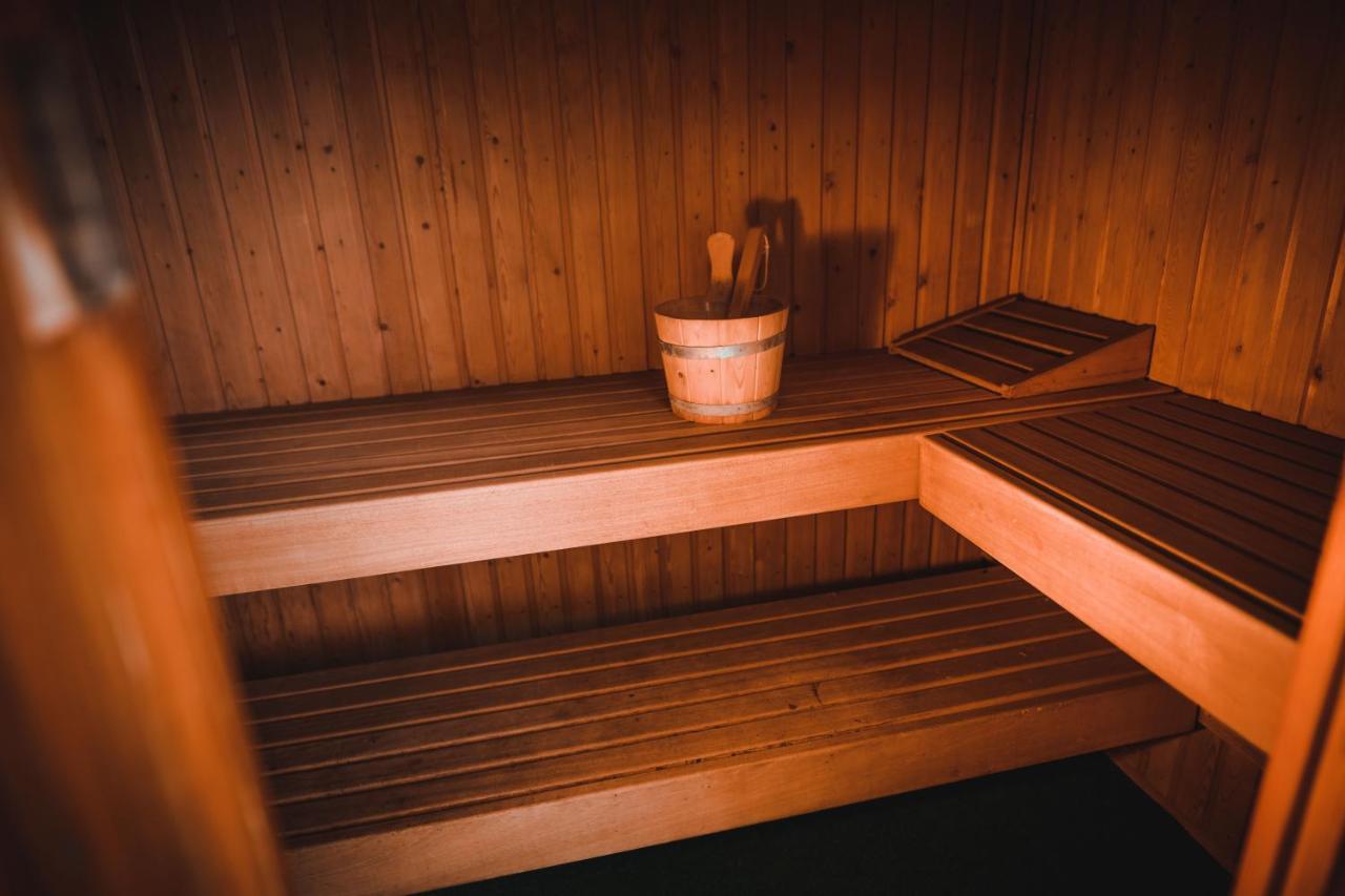 Luxe Vakantiehuis In Het Bos Met Jacuzzi En Sauna Lunteren Esterno foto