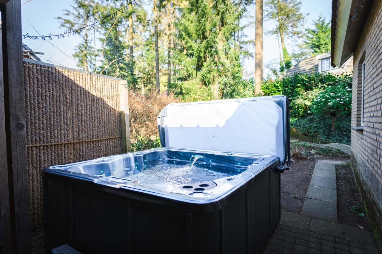 Luxe Vakantiehuis In Het Bos Met Jacuzzi En Sauna Lunteren Esterno foto